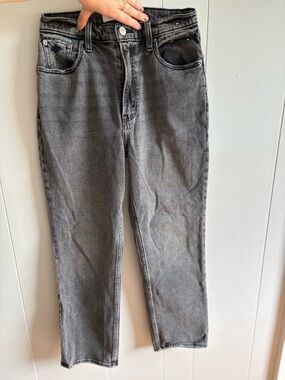 Women’s Size 27 Abercrombie & Fitch Washed Gray Ankle Straight Jeans